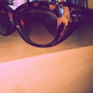 Nine West Cheetah Sunglasses